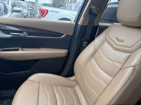 Used 2020 Cadillac XT6 Premium Luxury w/ Platinum Package image 16