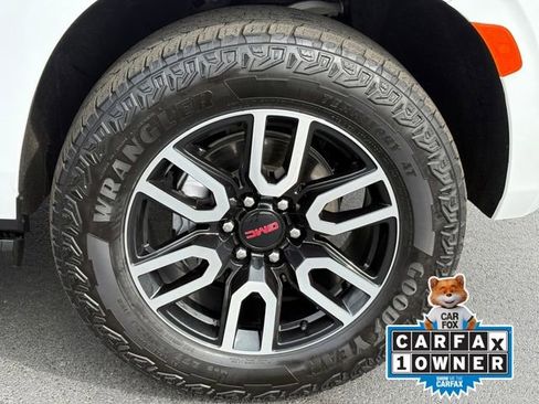 Used 2024 GMC Yukon AT4 w/ AT4 Premium Package image 27