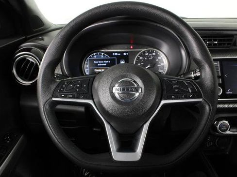 Certified 2020 Nissan Kicks SV FWD image 22