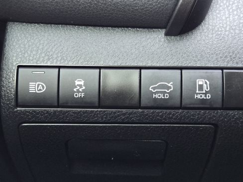Used 2024 Toyota Camry XLE FWD image 20