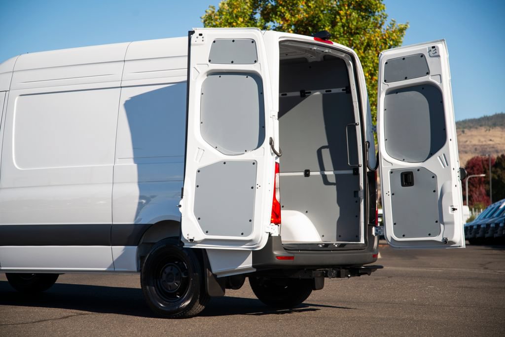 New 2026 Mercedes-Benz Sprinter 2500 image 9