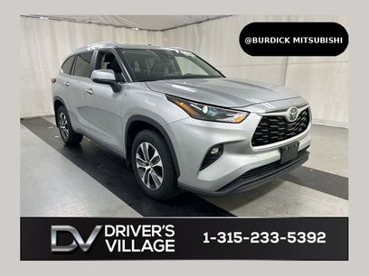 Used 2023 Toyota Highlander XLE