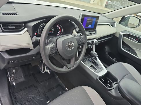Used 2024 Toyota RAV4 XLE w/ Convenience Package image 22