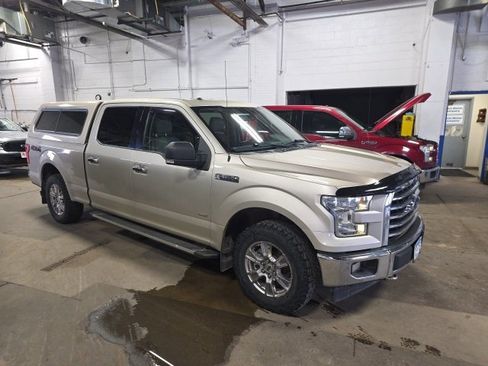 Used 2017 Ford F150 XLT w/ Equipment Group 302A Luxury image 4