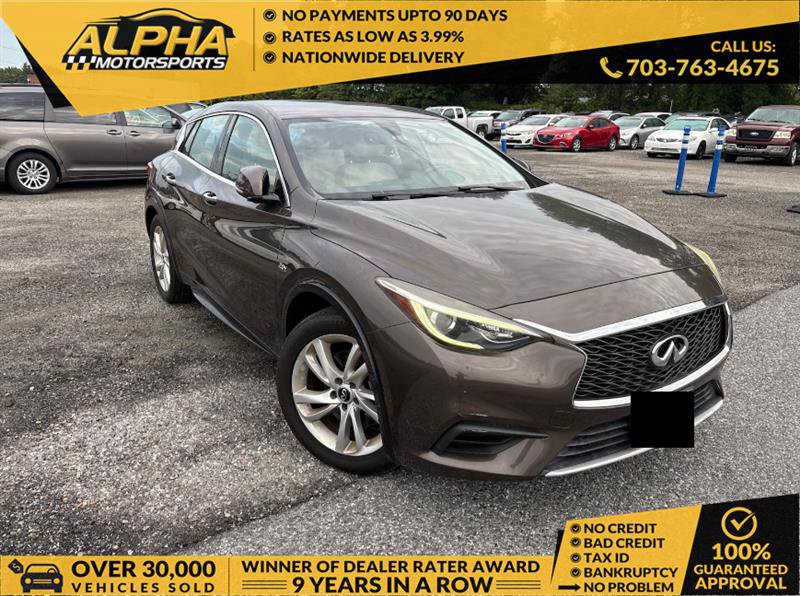 Used 2017 INFINITI QX30 w/ Cargo Package FWD image 1