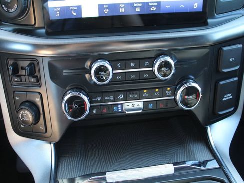Used 2022 Ford F150 Platinum w/ Equipment Group 701A High AWD/4WD image 31
