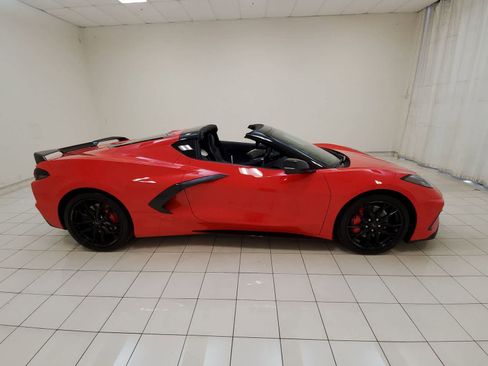 Used 2024 Chevrolet Corvette Stingray Preferred Cpe w/ Z51 Performance Package RWD image 25
