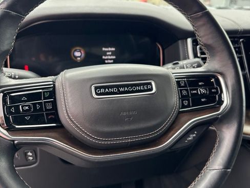 Used 2023 Jeep Grand Wagoneer Series II AWD/4WD image 15
