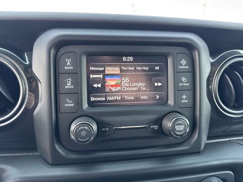 Used 2020 Jeep Wrangler Unlimited Sport image 16