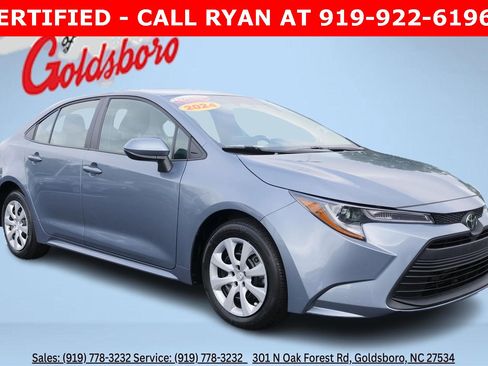Used 2024 Toyota Corolla LE image 1