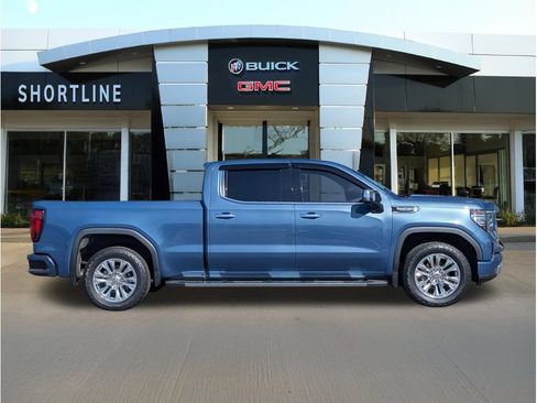 Used 2024 GMC Sierra 1500 Denali w/ Technology Package AWD/4WD image 2