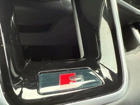 Used 2023 Audi S8 w/ S8 Executive Package image 74