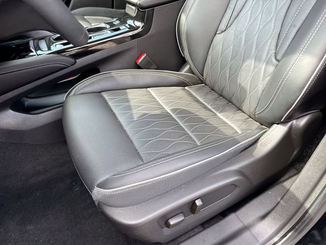 Used 2023 Buick Envision Avenir FWD image 12