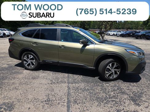 Used 2022 Subaru Outback Limited AWD/4WD image 1