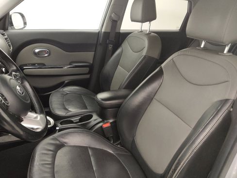 Used 2019 Kia Soul + w/ Primo Package image 17