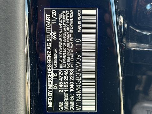 Used 2021 Mercedes-Benz GLB 250 image 28