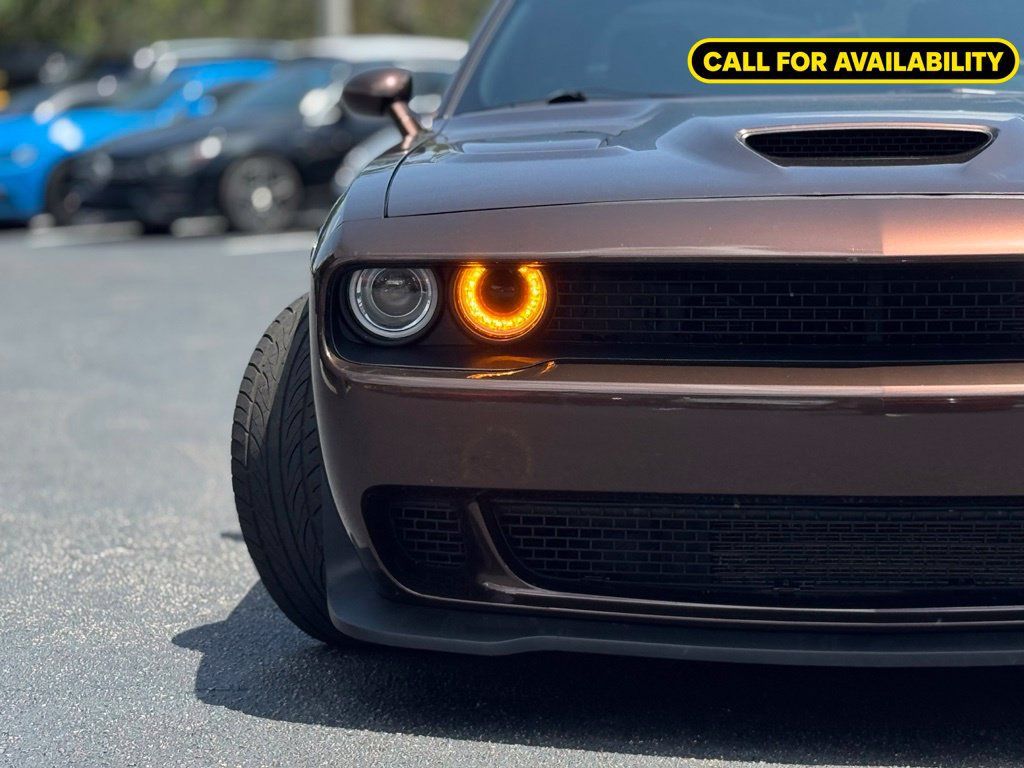 Used 2016 Dodge Challenger SRT Hellcat RWD image 13
