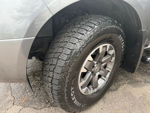 Used 2018 Nissan Frontier PRO-4X image 31