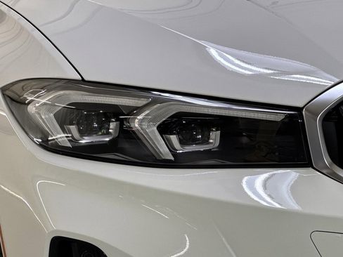 New 2026 BMW 330i Sedan w/ Premium Package image 11