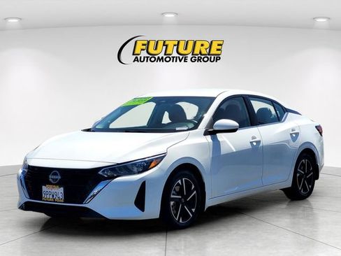 Used 2024 Nissan Sentra SV FWD image 8