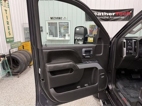 Used 2015 Chevrolet Silverado 2500 LTZ w/ Duramax Plus Package AWD/4WD image 30