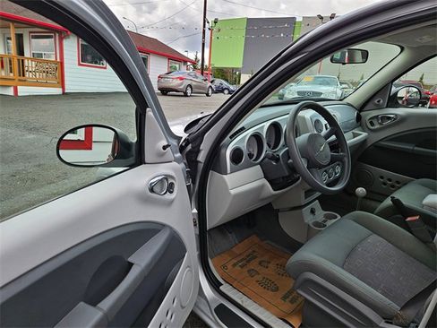 Used 2006 Chrysler PT Cruiser image 10