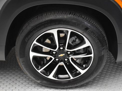 Used 2025 Chevrolet TrailBlazer LT FWD image 34
