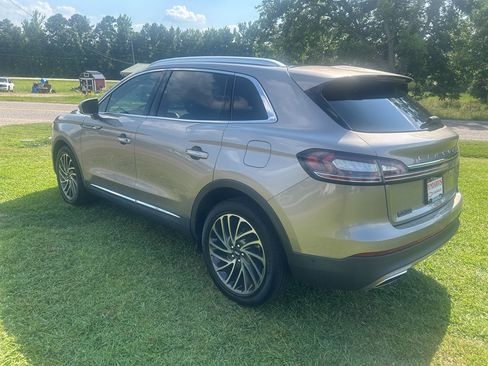Used 2020 Lincoln Nautilus Reserve w/ Equipment Group 201A FWD image 11