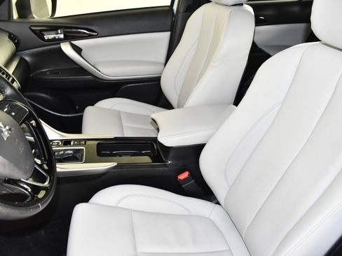 Used 2023 Mitsubishi Eclipse Cross SEL AWD/4WD image 37