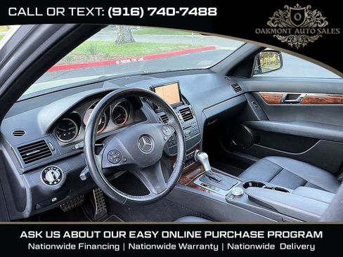 Used 2009 Mercedes-Benz C 300 Sedan image 17