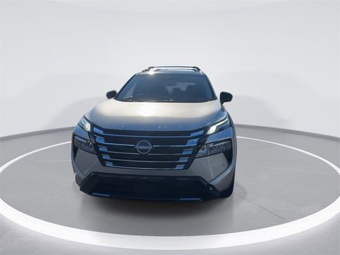 New 2026 Nissan Rogue Platinum image 3