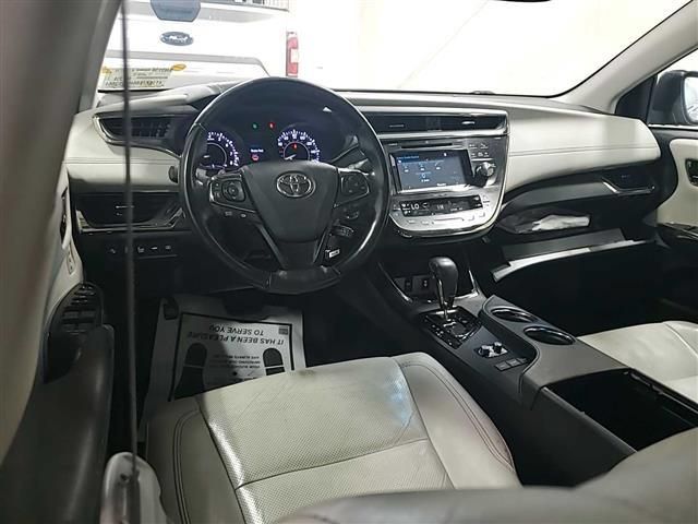 Used 2017 Toyota Avalon Limited FWD image 11