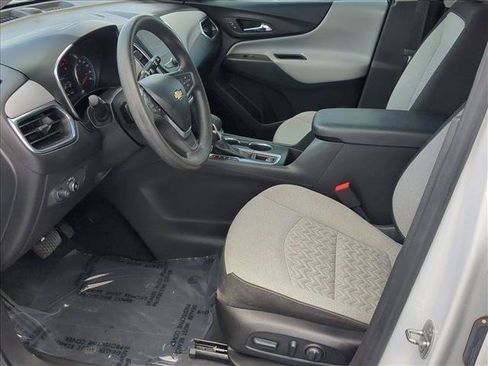 Used 2022 Chevrolet Equinox LS w/ LS Convenience Package FWD image 15