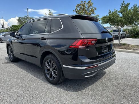 Certified 2023 Volkswagen Tiguan SE w/ Panoramic Sunroof Package FWD image 12
