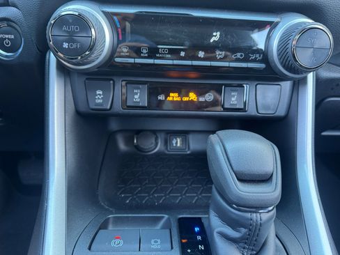 Used 2024 Toyota RAV4 XLE image 12