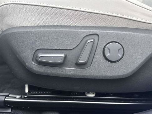 Used 2023 Kia Niro Wind w/ Wind Preserve Package FWD image 16