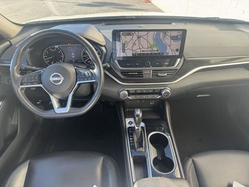 Used 2023 Nissan Altima 2.5 SR w/ SR Premium Package image 29