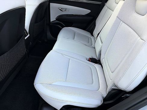Certified 2024 Hyundai Tucson Limited FWD image 9