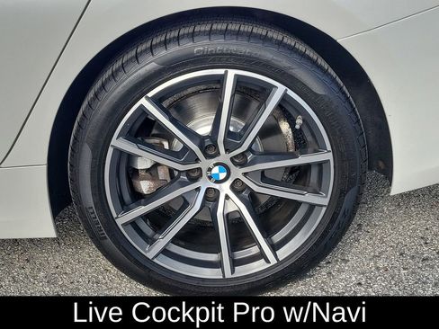 Used 2021 BMW 330i xDrive Sedan w/ Premium Package image 5