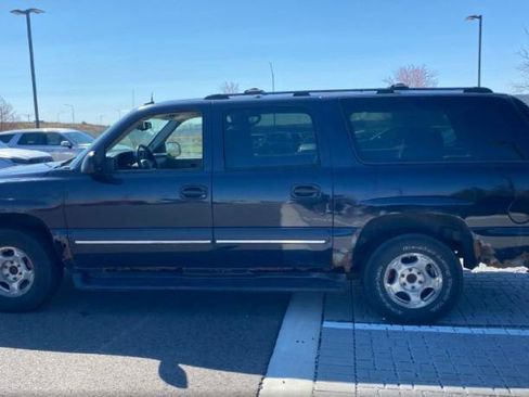 Used 2004 Chevrolet Suburban LS w/ Safe And Secure Package AWD/4WD image 12