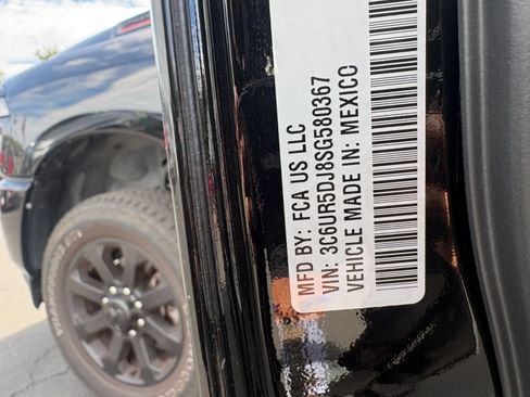 Used 2025 RAM 2500 Big Horn AWD/4WD image 8