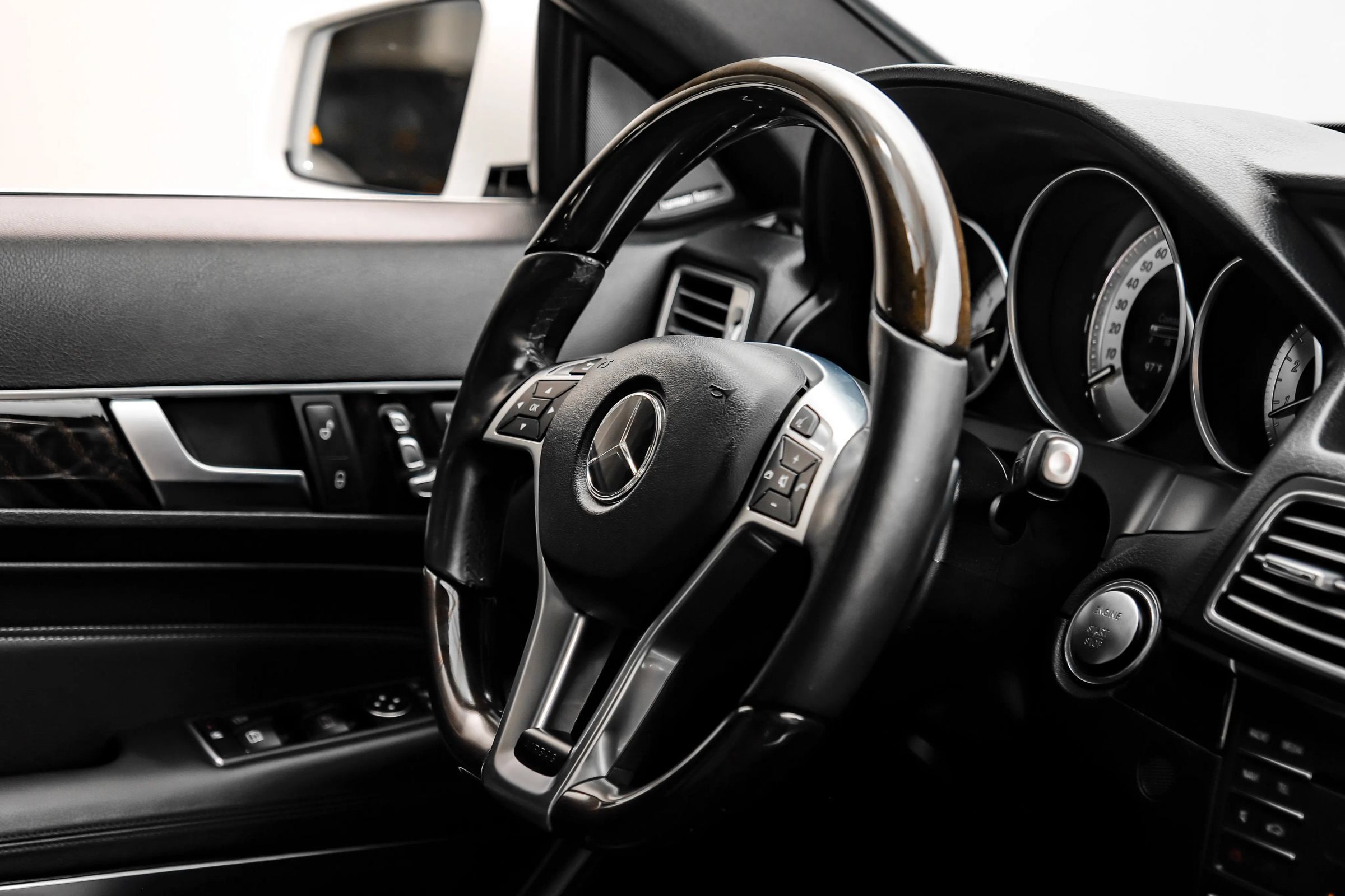 Used 2016 Mercedes-Benz E 400 Coupe image 10