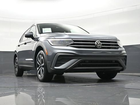 Used 2023 Volkswagen Tiguan S image 30