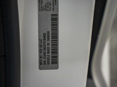 New 2026 Chrysler Pacifica Select image 52