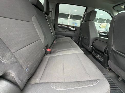 Used 2025 Chevrolet Silverado 2500 LT w/ Convenience Package image 6