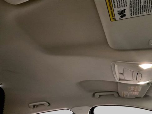 Used 2018 Ford Escape SE w/ SE Sync 3 Package FWD image 21
