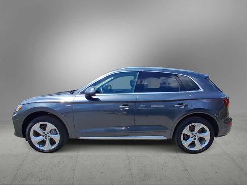 Used 2023 Audi Q5 2.0T Premium Plus w/ Premium Plus Package AWD/4WD image 5
