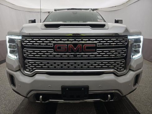 Used 2023 GMC Sierra 2500 Denali image 2