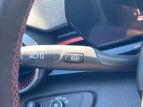 Certified 2024 Chevrolet Trax RS w/ Sunroof Package image 23