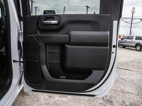 Used 2021 Chevrolet Silverado 3500 LT w/ Convenience Package image 13